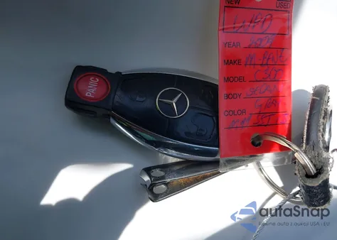 2009 Mercedes-Benz C 300 Luxury 4Matic/Sport 4Matic from USA, damaged, VIN WDDGF81X89R061439